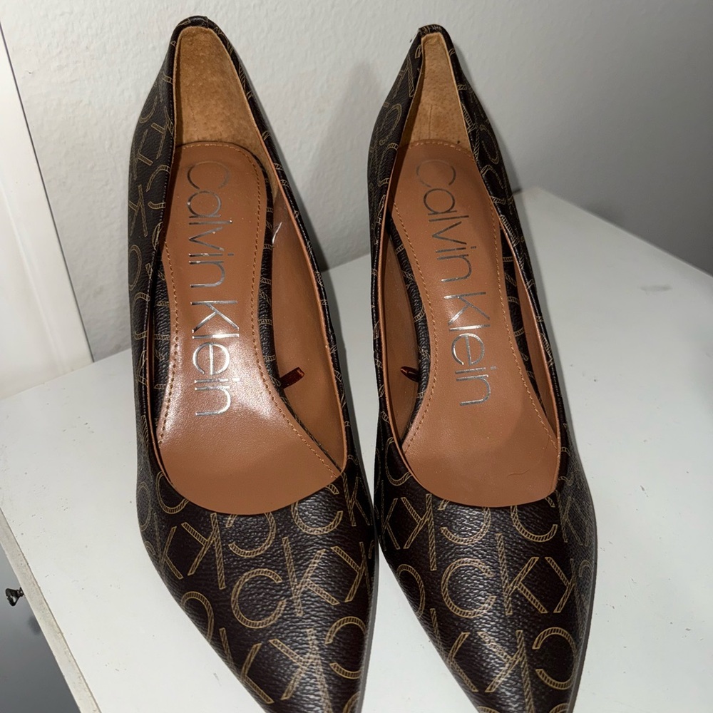 Calvin Klein Glossy Red and logo Heels. 2 pairs - Picture 7 of 10
